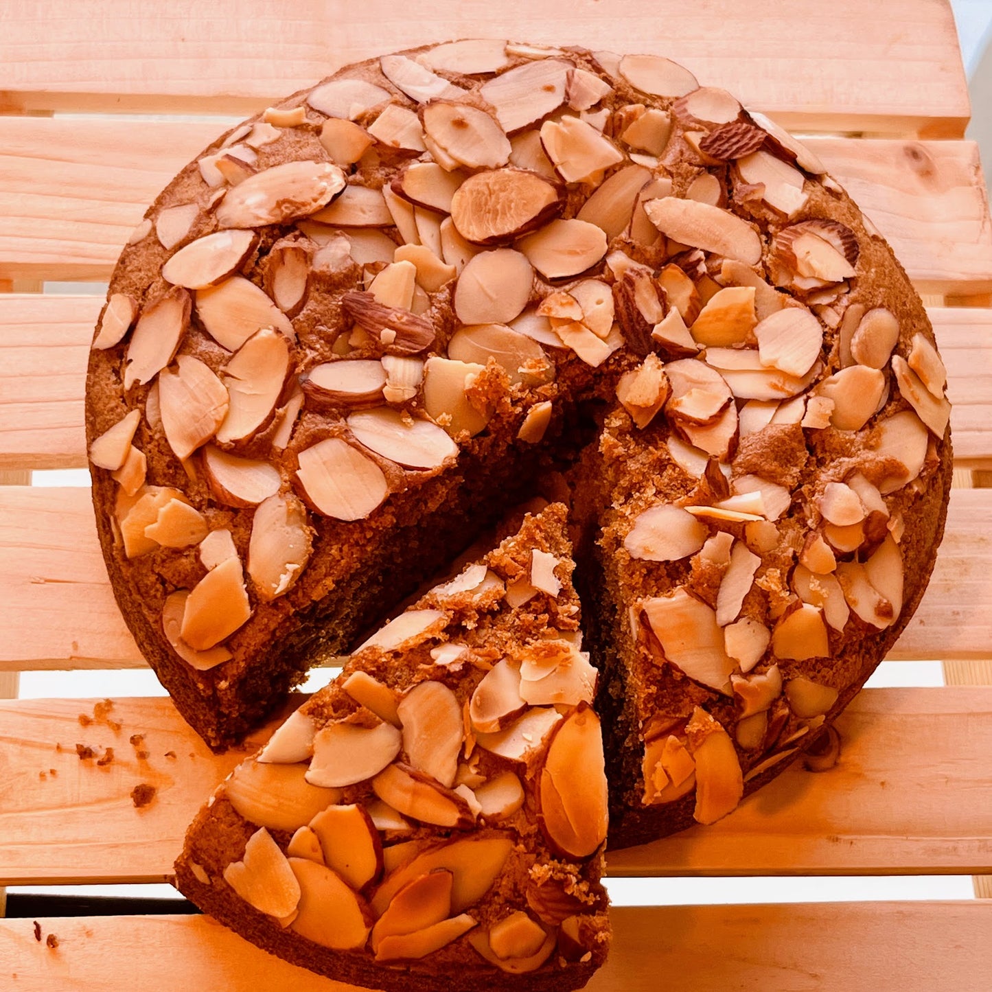 Vanila Almond Cake